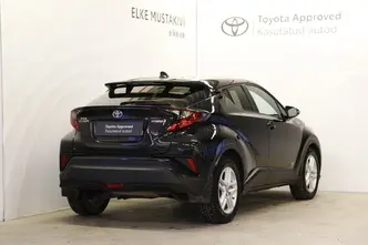 Toyota C-HR, 1.8, 72 kW, гибрид б+э, автомат, передний привод