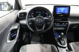 Toyota Yaris Cross, 1.5, 68 kW, гибрид б+э, автомат, передний привод