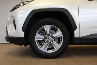 Toyota RAV4, 2.5, 131 kW, гибрид б+э, автомат, передний привод