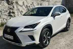 Lexus NX 300h, 2.5, 114 kW, hübriid b+e, automaat, nelikvedu