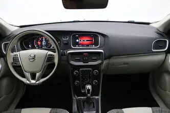 Volvo V40, 2.0, 88 kW, diisel, automaat, esivedu