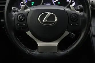 Lexus IS 300, 2.5, 133 kW, гибрид б+э, автомат, задний привод