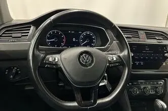 Volkswagen Tiguan, 2.0, 132 kW, bensiin, automaat, nelikvedu