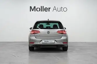 Volkswagen Golf, 2.0, 96 kW, бензин, механическая, передний привод