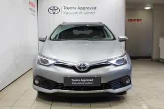 Toyota Auris, 1.6, 97 kW, бензин, механическая, передний привод