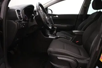 Kia Sportage, 1.6, 97 kW, бензин, механическая, передний привод