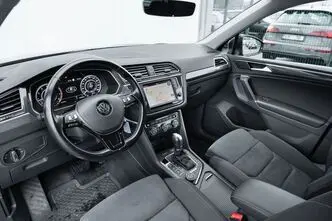 Volkswagen Tiguan, 1.0, 110 kW, бензин, автомат, полный привод