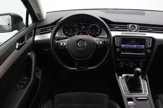 Volkswagen Passat, 2.0, 110 kW, дизель, механическая, передний привод