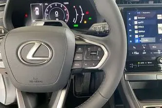 Lexus LBX, 1.5, 100 kW, hybrid p+e, automatic