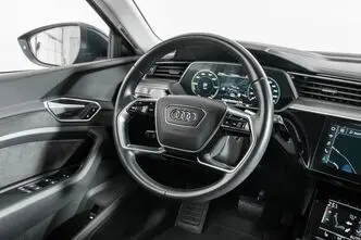 Audi e-tron, 230 kW, elekter, automaat, nelikvedu