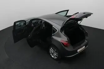 Opel Astra, 1.4, 88 kW, бензин, механическая, передний привод