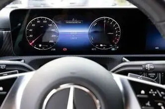 Mercedes-Benz A 250, 1.3, 120 kW, hybrid p+e, automatic