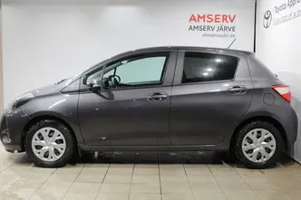 Toyota Yaris, 1.5, 82 kW, бензин, механическая, передний привод