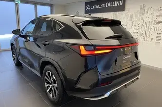 Lexus NX 350h, 2.5, 140 kW, hybrid p+e, automatic, four-wheel drive