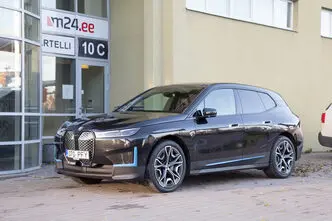 BMW iX, 102 kW, electric, automatic, four-wheel drive