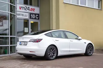 Tesla Model 3, 88 kW, электричество, задний привод