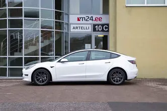 Tesla Model 3, 88 kW, электричество, задний привод