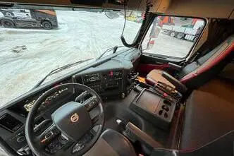 Volvo FMX 500 8x4*4, 375 kW, дизель, автомат