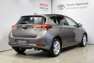 Toyota Auris, 1.6, 97 kW, бензин, автомат, передний привод