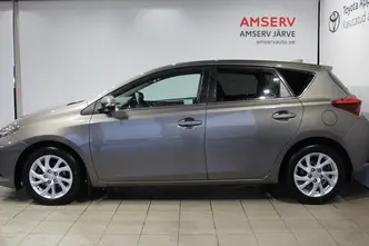 Toyota Auris, 1.6, 97 kW, бензин, автомат, передний привод