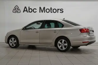 Volkswagen Jetta, 1.6, 77 kW, diisel, automaat, esivedu