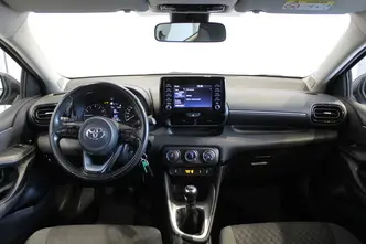 Toyota Yaris, 1.5, 92 kW, бензин, механическая, передний привод