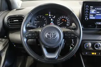 Toyota Yaris, 1.5, 92 kW, бензин, механическая, передний привод