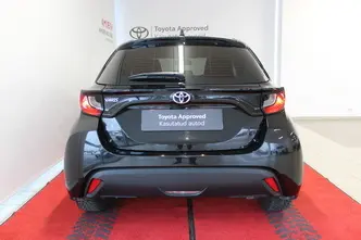 Toyota Yaris, 1.5, 92 kW, petrol, manual, front-wheel drive