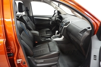 Isuzu D-Max, 1.9, 120 kW, дизель, автомат, полный привод