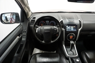 Isuzu D-Max, 1.9, 120 kW, дизель, автомат, полный привод