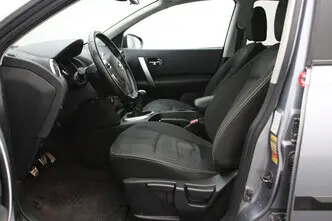 Nissan Qashqai, 1.6, 86 kW, бензин, механическая, передний привод