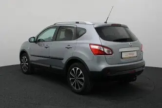 Nissan Qashqai, 1.6, 86 kW, бензин, механическая, передний привод