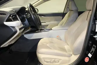 Toyota Camry, 2.5, 131 kW, hübriid, automaat, esivedu