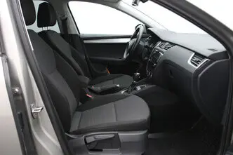 Škoda Octavia, 1.6, 81 kW, diisel, automaat, esivedu