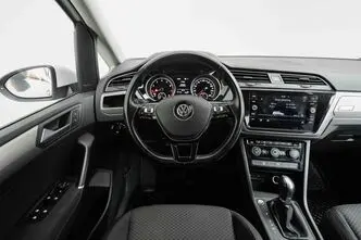 Volkswagen Touran, 1.4, 110 kW, bensiin, automaat, esivedu