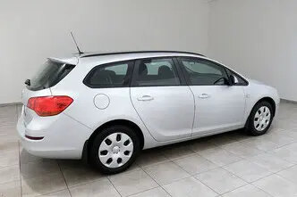 Opel Astra, 1.6, 85 kW, bensiin, manuaal, esivedu