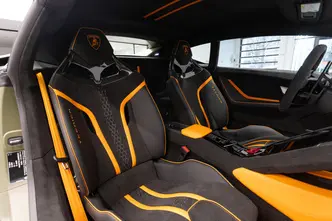 Lamborghini Huracán, 5.2, 470 kW, bensiin, automaat, tagavedu