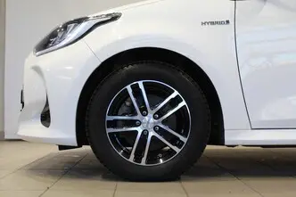 Toyota Yaris, 1.5, 68 kW, hübriid, automaat, esivedu