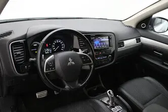 Mitsubishi Outlander, 2.0, 89 kW, pistikhübriid, automaat, nelikvedu