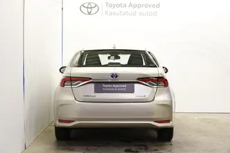 Toyota Corolla, 1.8, 72 kW, hybrid, automatic, front-wheel drive