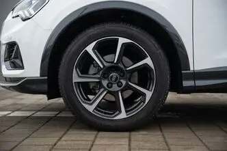 Audi Q3, 2.0, 110 kW, bensiin, automaat, esivedu