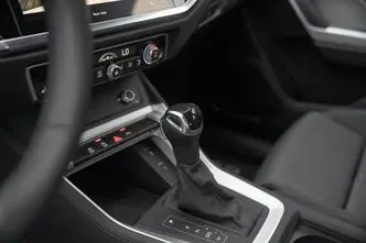 Audi Q3, 2.0, 110 kW, bensiin, automaat, esivedu