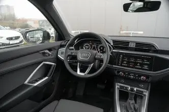 Audi Q3, 2.0, 110 kW, bensiin, automaat, esivedu