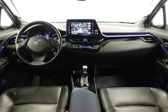 Toyota C-HR, 1.8, 72 kW, hybrid, automatic, front-wheel drive