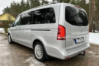 Mercedes-Benz V 220, 2.1, 120 kW, diesel, automatic, rear-wheel drive