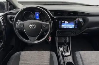 Toyota Auris, 1.6, 97 kW, bensiin, automaat, esivedu