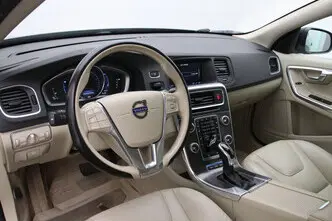 Volvo V60, 2.4, 162 kW, pistikhübriid, automaat, nelikvedu