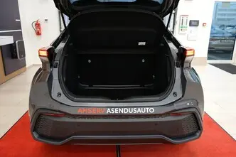 Toyota C-HR, 1.8, 72 kW, hübriid, automaat, esivedu