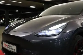 Tesla Model Y, 378 kW, elekter, automaat, nelikvedu