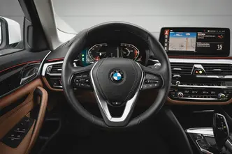 BMW 520, 2.0, 135 kW, hübriid, automaat, tagavedu